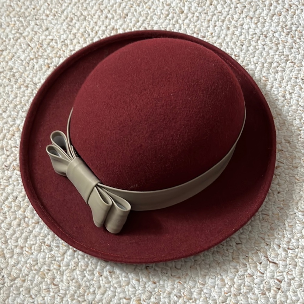 Vintage Fedoria wool hat.